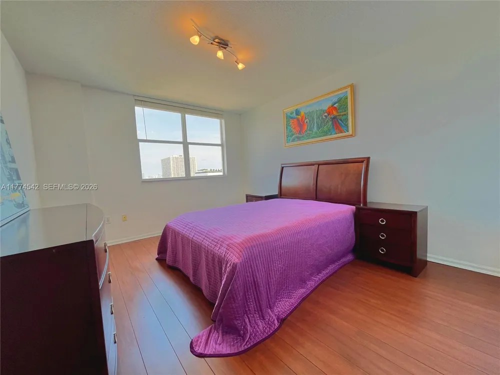 1625 Kennedy Cswy #603F North Bay Village, FL 33141