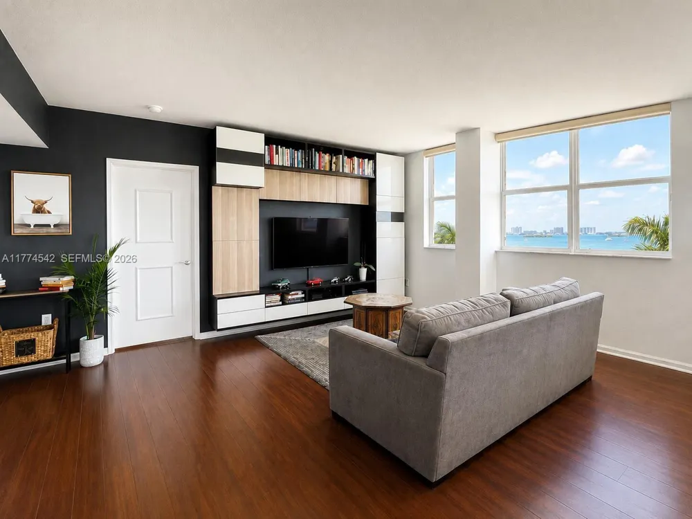 1625 Kennedy Cswy #603F North Bay Village, FL 33141