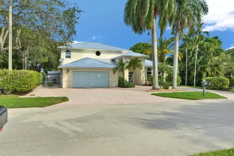 1311 NW 2ND CIRCLE
