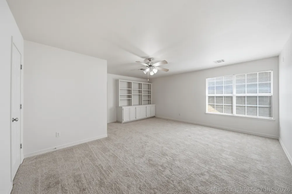 8752 E 102nd Street Tulsa, OK 74133