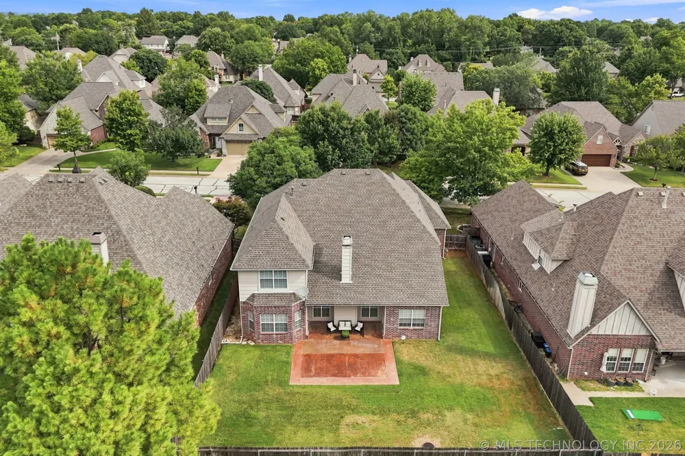 8752 E 102nd Street Tulsa, OK 74133