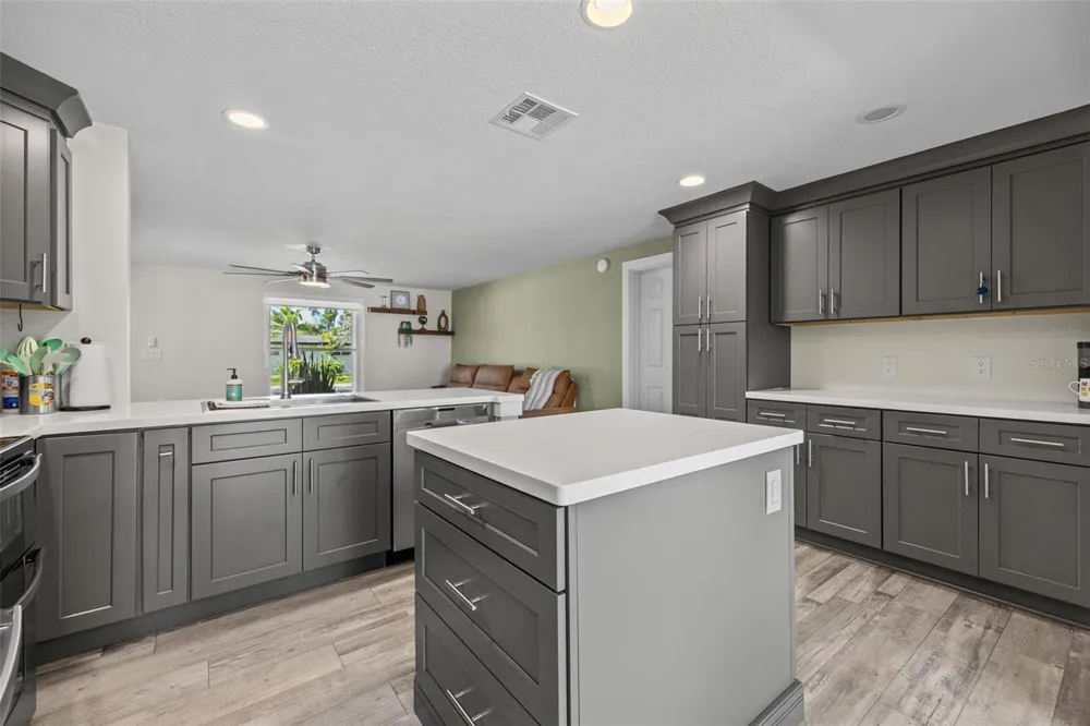 1223 BILTMORE DRIVE Fort Myers, FL 33901