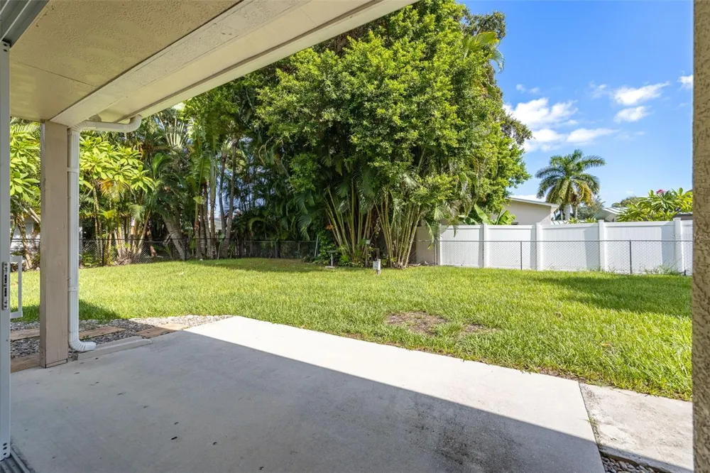 1223 BILTMORE DRIVE Fort Myers, FL 33901