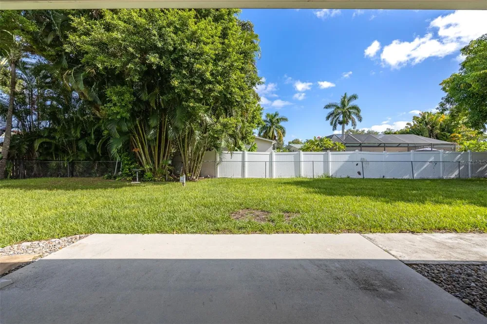 1223 BILTMORE DRIVE Fort Myers, FL 33901