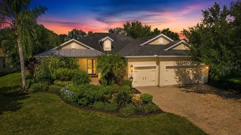 4704 SENECA PARK TRAIL