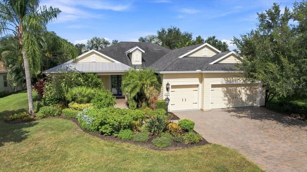4704 SENECA PARK TRAIL Bradenton, FL 34211