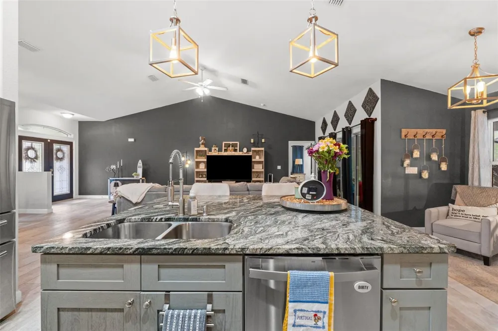 4631 RUSHMORE LOOP Beverly Hills, FL 34465