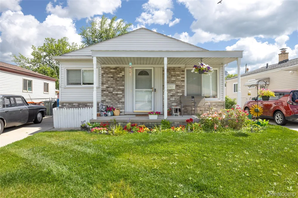 23421 Allor Street St Clair Shores City, MI 48082