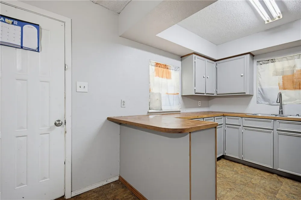 6244 Sandy Hollow Drive Robstown, TX 78380