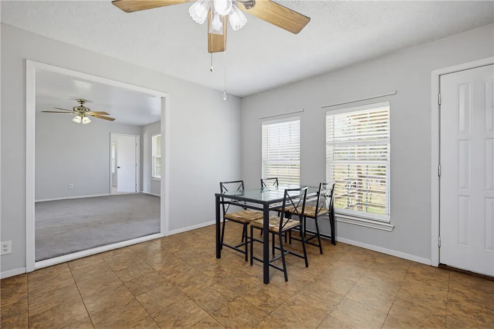 6244 Sandy Hollow Drive Robstown, TX 78380