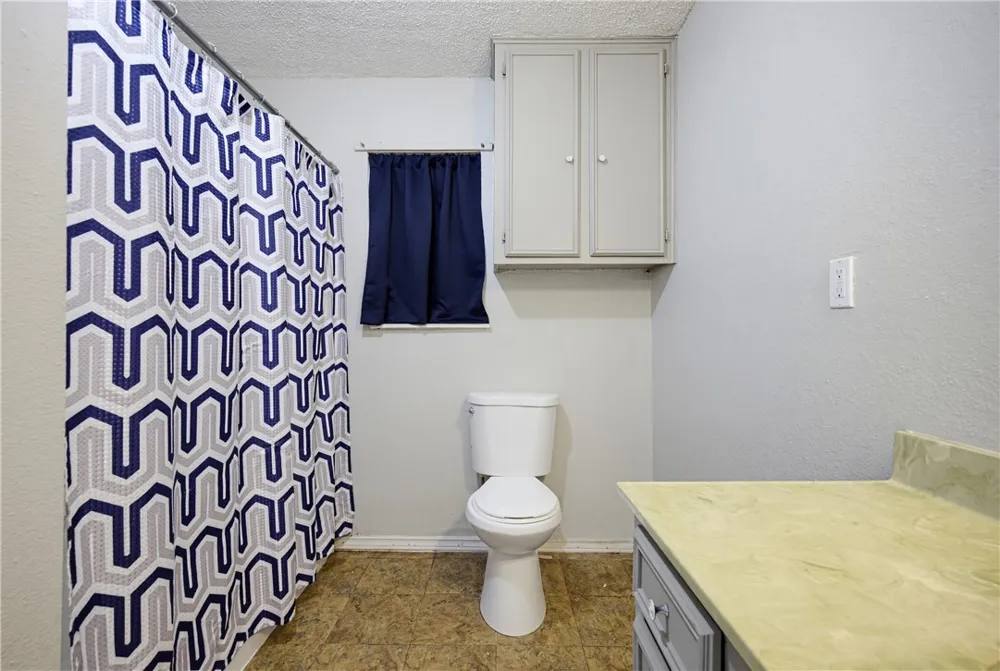 6244 Sandy Hollow Drive Robstown, TX 78380