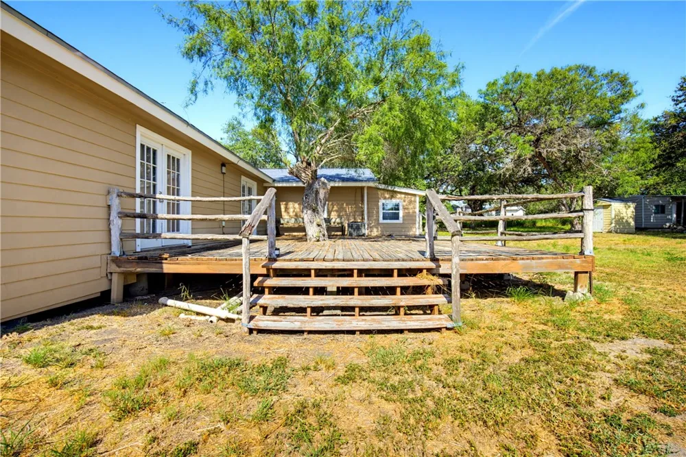 6244 Sandy Hollow Drive Robstown, TX 78380