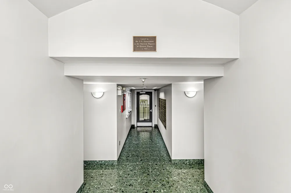 230 E 9th Street #107 Indianapolis, IN 46204