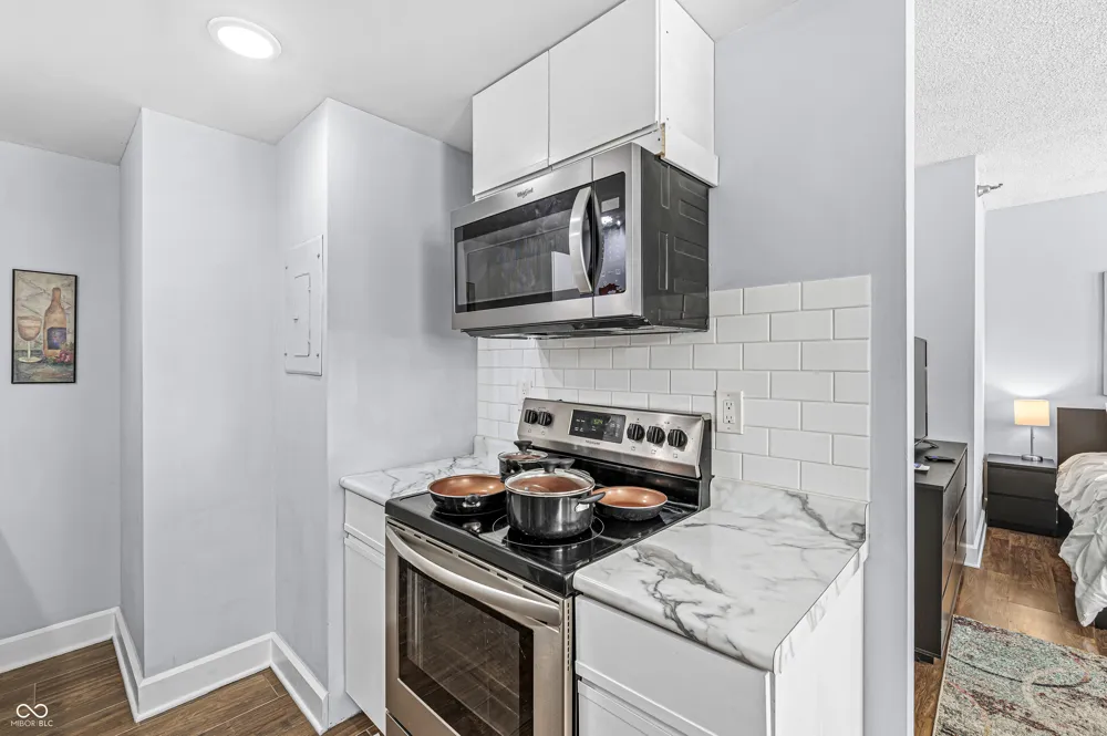 230 E 9th Street #107 Indianapolis, IN 46204