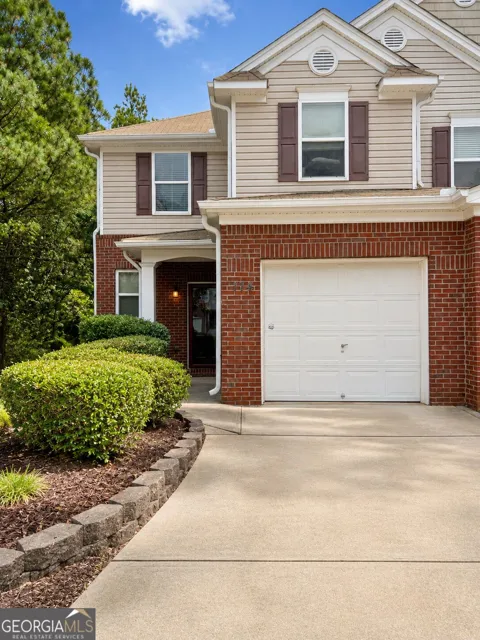 174 Ellis DR