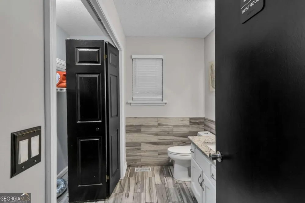 8804 willow creek CT Douglasville, GA 30135