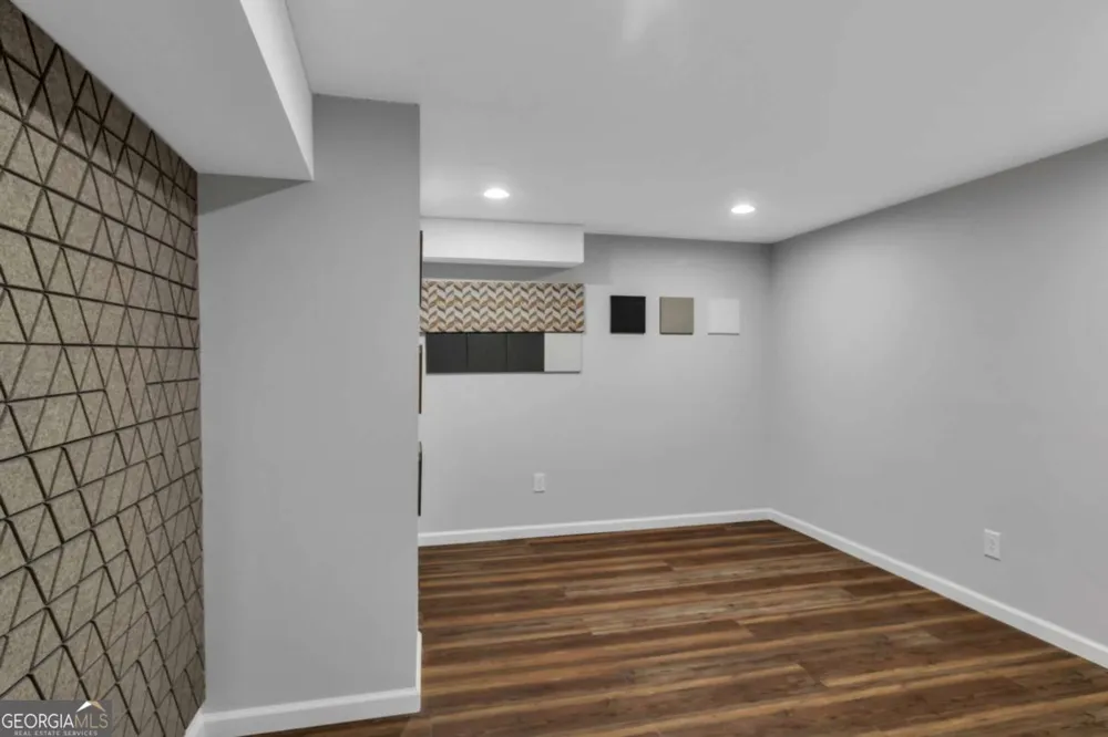 8804 willow creek CT Douglasville, GA 30135
