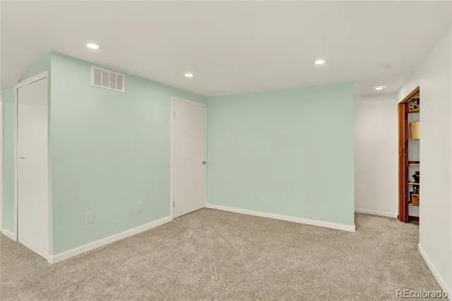 9543 Hagen Court Highlands Ranch, CO 80126