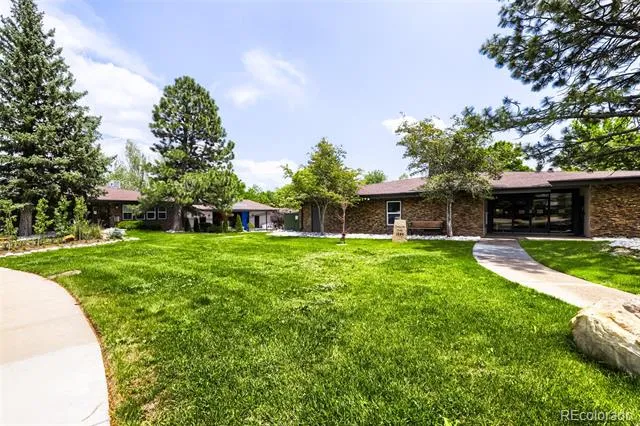 501 Golden Circle #307 Golden, CO 80401