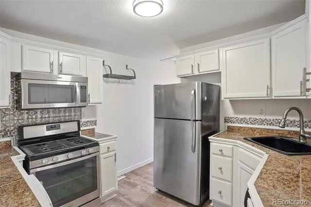 3089 W 18th Avenue Denver, CO 80204
