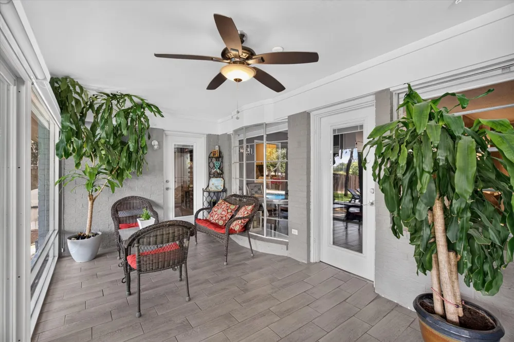 1317 W Redbud Drive Hurst, TX 76053