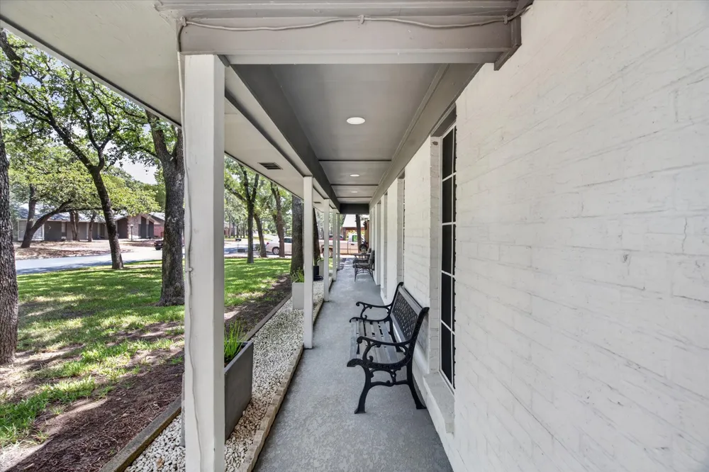 1317 W Redbud Drive Hurst, TX 76053