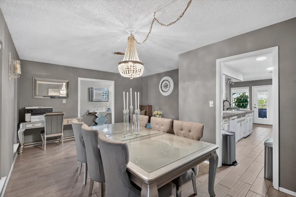 1317 W Redbud Drive Hurst, TX 76053
