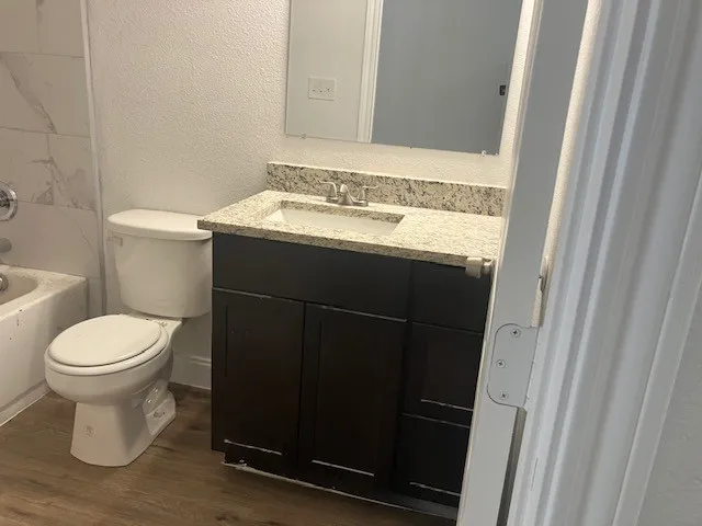 125 Pawnee Trail Mabank, TX 75156