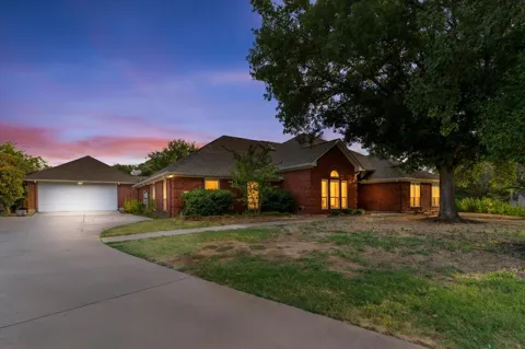 501 Valle Vista Court