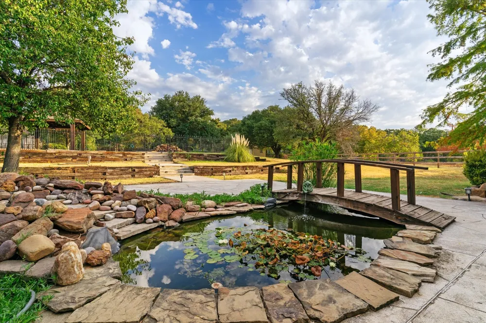 501 Valle Vista Court Keller, TX 76248