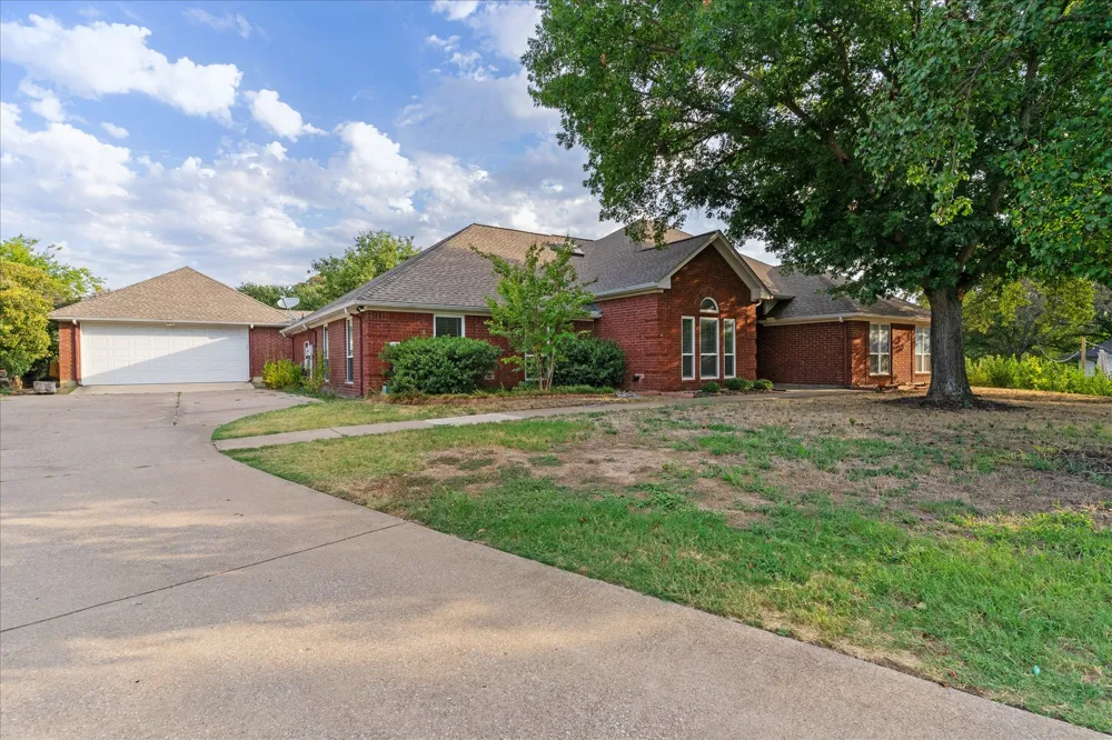 501 Valle Vista Court Keller, TX 76248