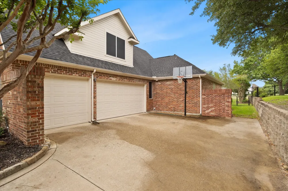 621 Liechty Court Heath, TX 75032