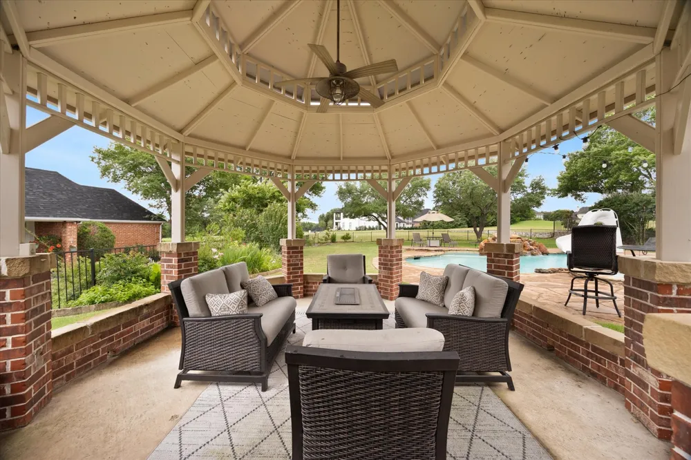 621 Liechty Court Heath, TX 75032