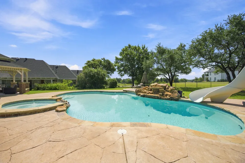 621 Liechty Court Heath, TX 75032