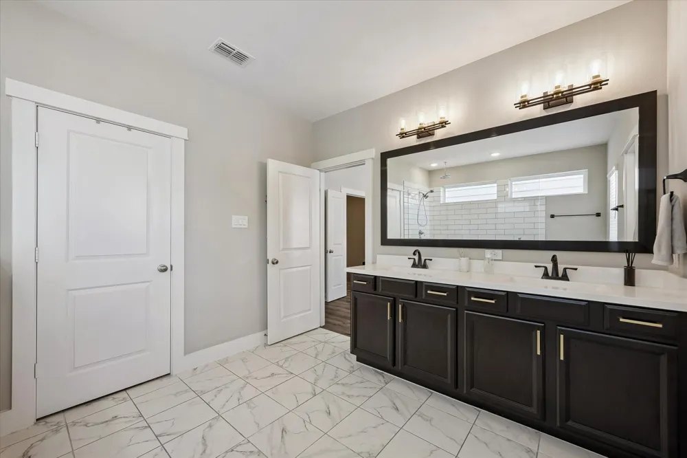 1415 Biondo Way Houston, TX 77008