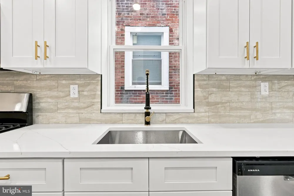 5039 SMEDLEY STREET Philadelphia, PA 19141