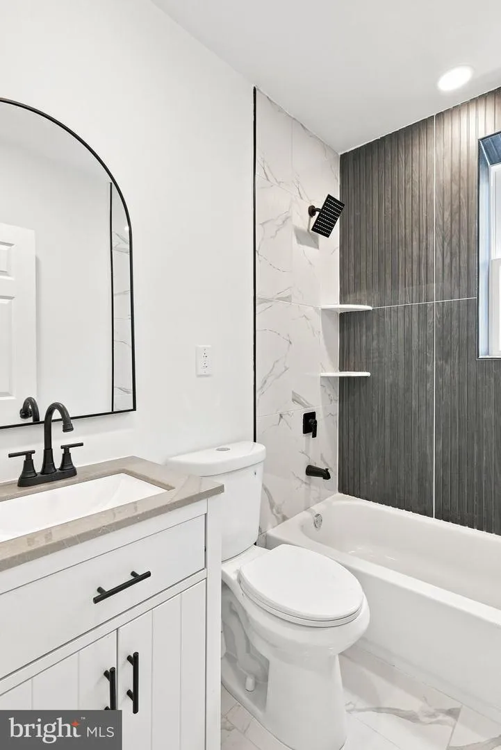 5039 SMEDLEY STREET Philadelphia, PA 19141