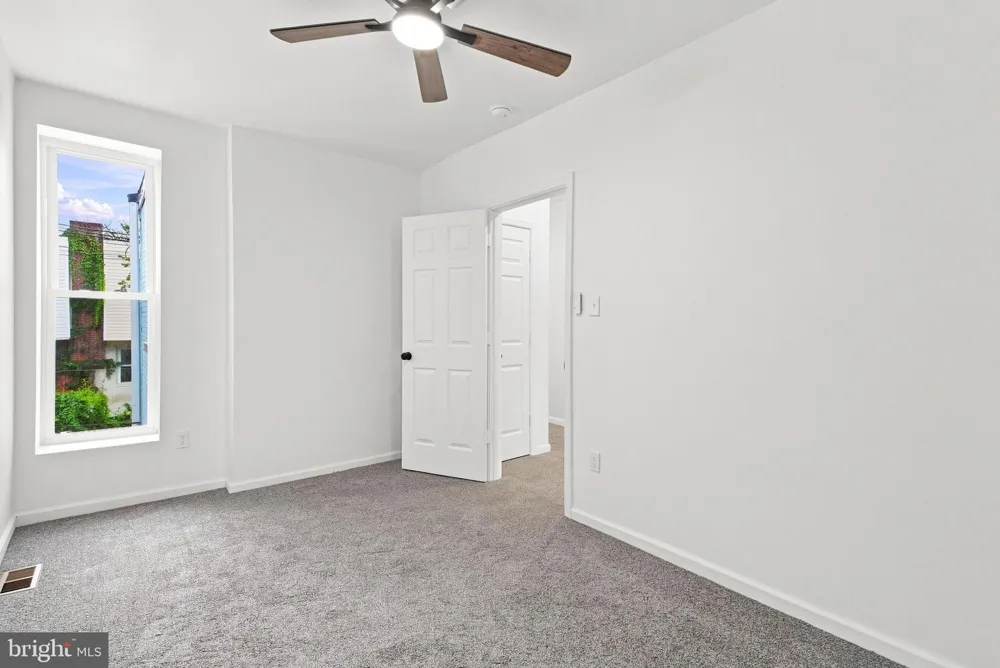 5039 SMEDLEY STREET Philadelphia, PA 19141