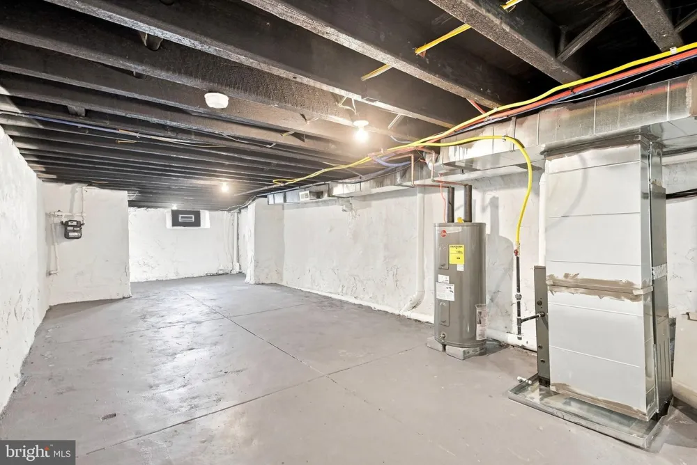 5039 SMEDLEY STREET Philadelphia, PA 19141