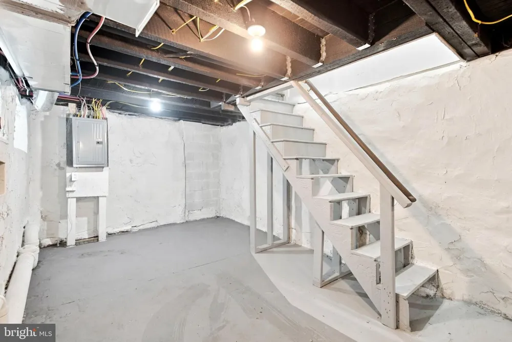 5039 SMEDLEY STREET Philadelphia, PA 19141