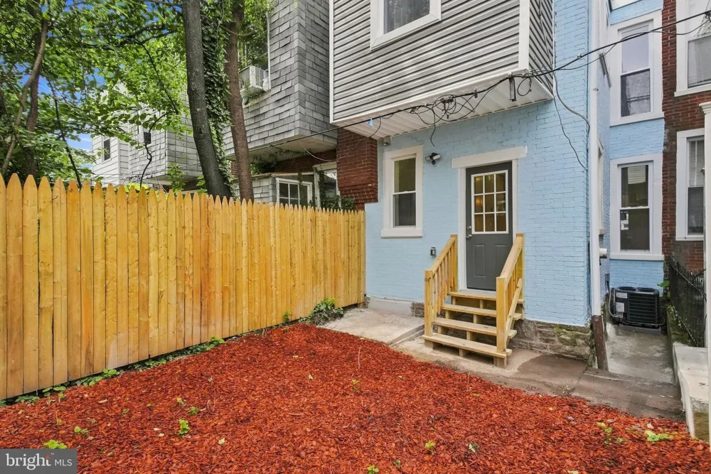 5039 SMEDLEY STREET Philadelphia, PA 19141