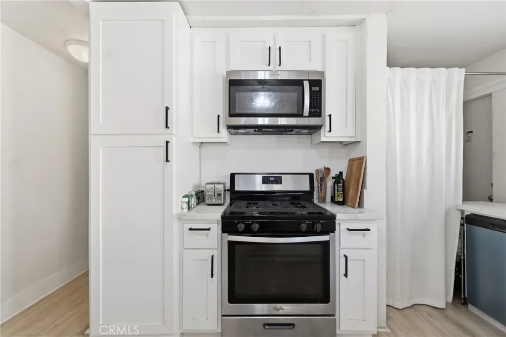 2016 248th Street Lomita, CA 90717