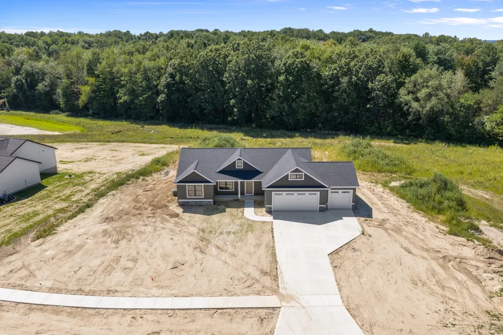 3286 Stonehill Court Wayland, MI 49348