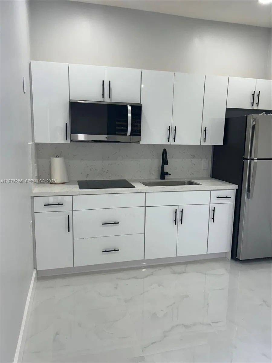 18520 Caribbean Blvd #0 Cutler Bay, FL 33157