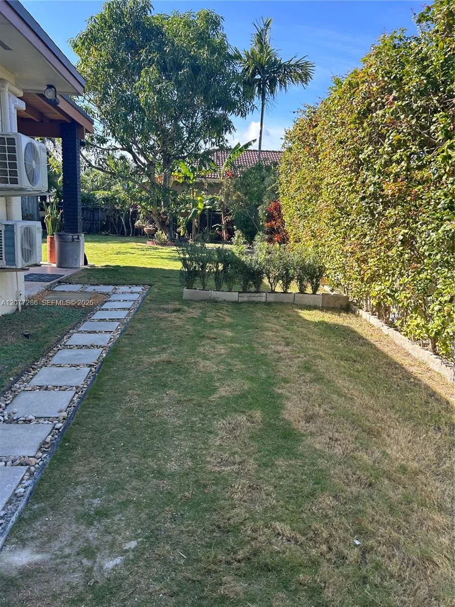 18520 Caribbean Blvd #0 Cutler Bay, FL 33157