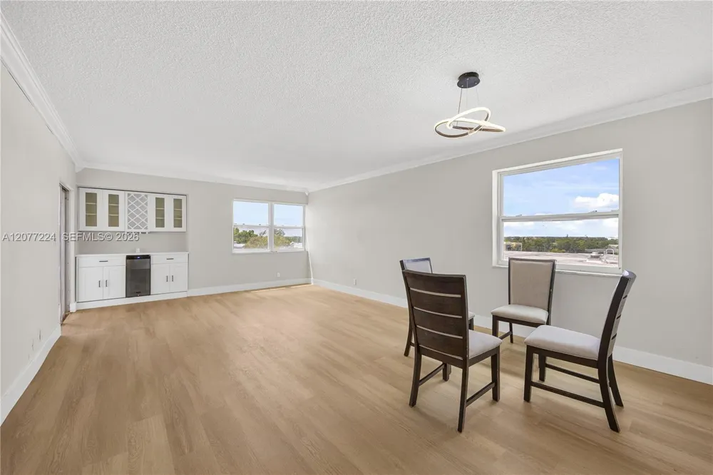 3301 Spanish Moss Ter #806 Lauderhill, FL 33319