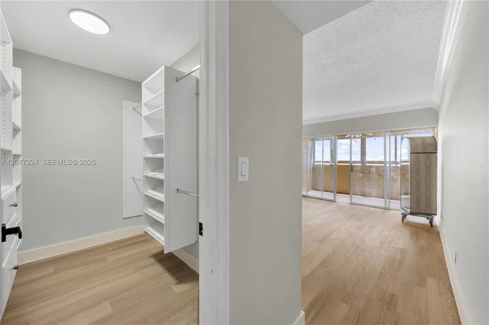 3301 Spanish Moss Ter #806 Lauderhill, FL 33319