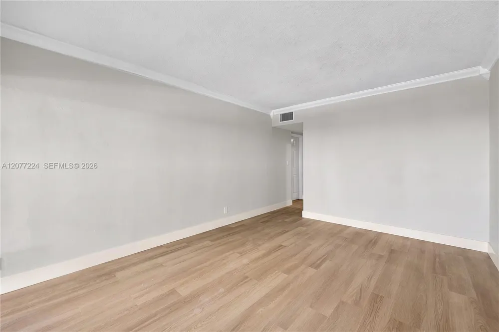 3301 Spanish Moss Ter #806 Lauderhill, FL 33319