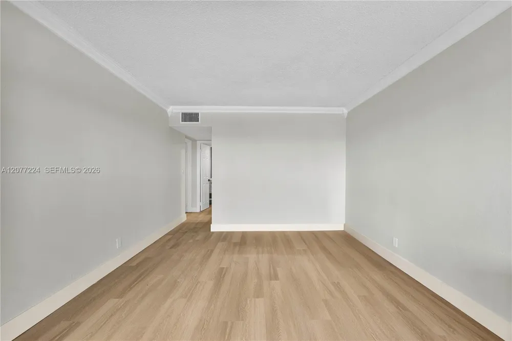 3301 Spanish Moss Ter #806 Lauderhill, FL 33319