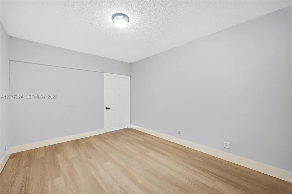 3301 Spanish Moss Ter #806 Lauderhill, FL 33319
